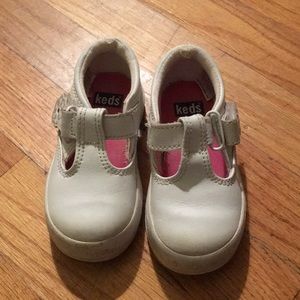 Ked's little girl shoes white